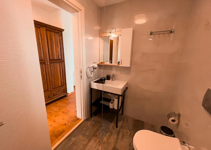 Alice Bed & Breakfast 4*